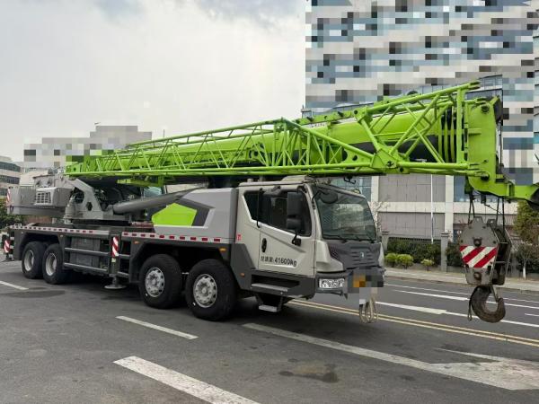 USED 2021 ZOOMLION 50 ton mobile crane Lifting Equipment