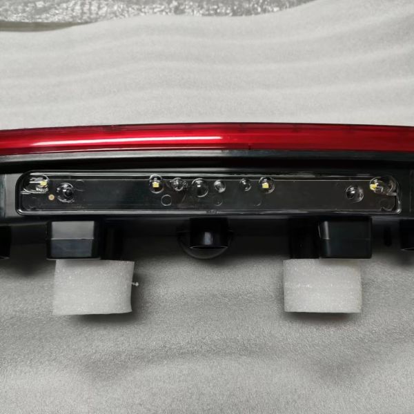 OE NO. FM440 ABS Shaanxi Truck Rear Tail Light LED Light 82849894 for FH20 FH400 FH460