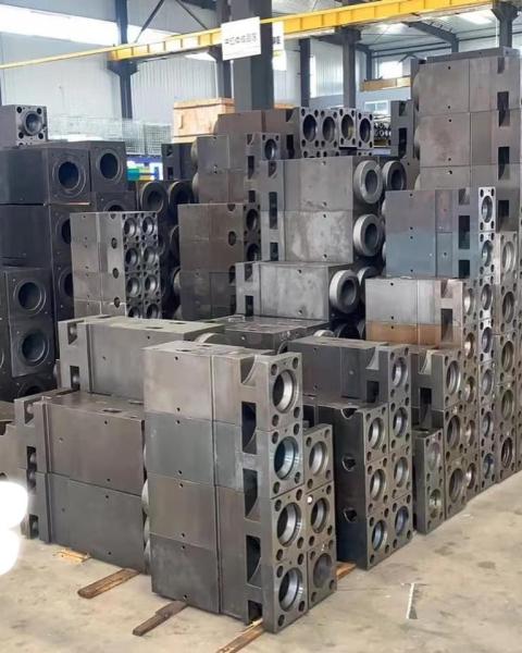 OEM ODM Excavator Breaker Parts SOOSAN Hydraulic Cylinder Head
