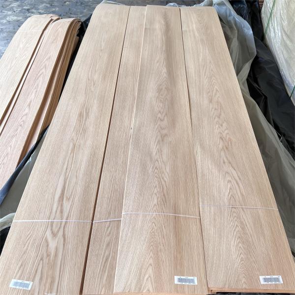 Vendas de fábrica Veneer de carvalho branco natural 0,3 mm 0,5 mm 1 mm Armário de móveis Portas Paredes Veneer de madeira decorativa