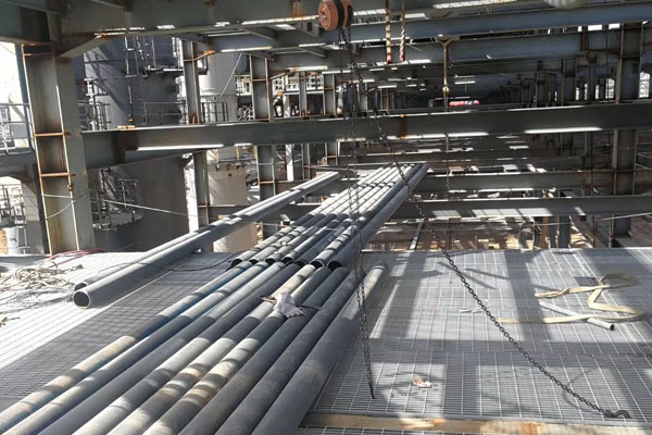 Hot Dip Galvanized Steel Grating Q235 Grid Plate For Steel Structure Platform Of Chemical Plant