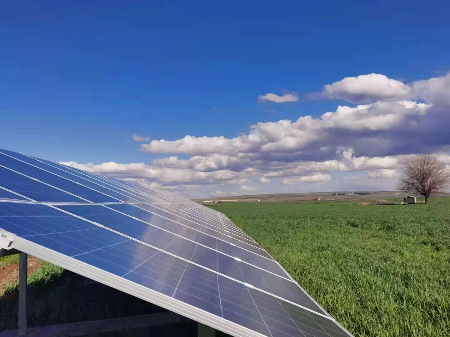 привод Vfd трехфазного солнечного инвертора 380v 2200w солнечный с кнопочной панелью LCD