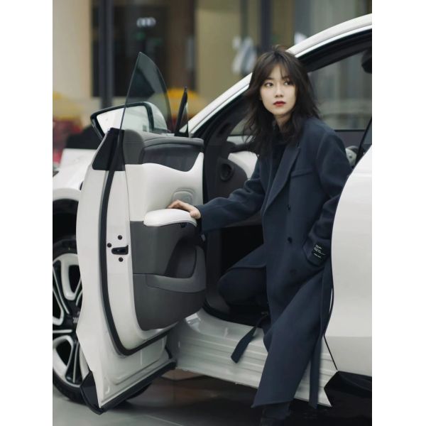 5 puertas 5 asientos Zhiji LS7 Elite RWD 20 pulgadas neumáticos SUV Ev Car Batería eléctrica recargable NEDC Alcance 602km Alta velocidad 200km/h