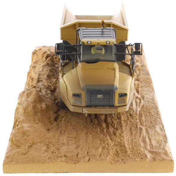 DM 1:50 Scale Articulated Truck Weathered Dump Truck Model 85704 Diecast Collectible