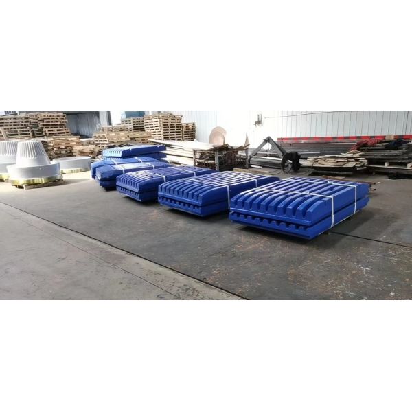 High Manganese Swing Steel C160 Jaw Plate Weight 999 KG for Crushing Machinery