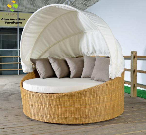 Lit rond tissé en rotin de jardin extérieur sans auvent pliable