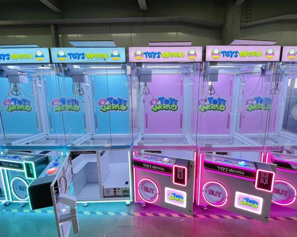 Playfun Prize Kids Plush Toys  World Claw Customizable Game Machine