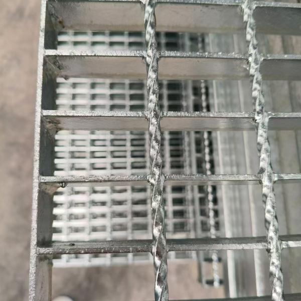 Serrated Steel Gratings: Enhanced Slip-Resistance for Safety