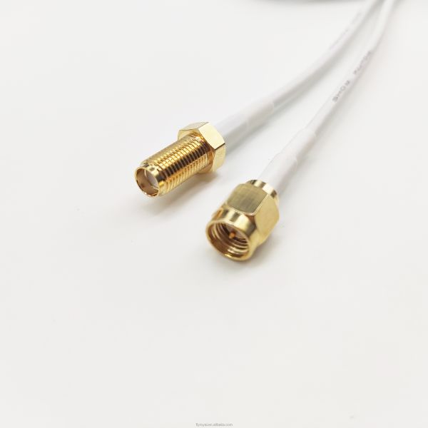 Cable coaxial de alta frecuencia de RF SMA masculino a RP SMA femenino extensión de ángulo derecho