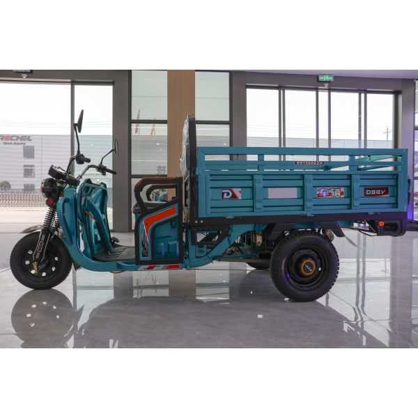 800W Semi Enclosed Electric Tricycle Electric Delivery Tricycle 45km/H 30Km/H