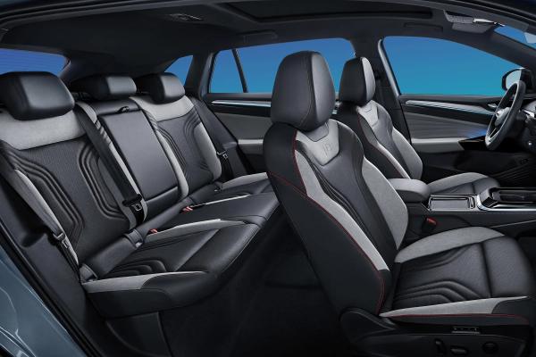 VW Volkswagen ID 4 EV 5 Door 5 Seater Electric Volkswagen SUV For The Modern Driver
