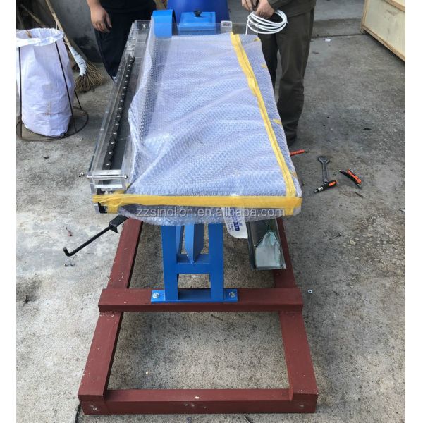 15-30% Slurry Density Mineral Processing Lab Gold Shaker Table with Sawtooth Waveform