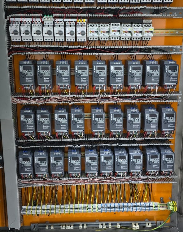 NZ100 Инвертор 0,75кВ 1,5кВ 220в Однофазный вход VFD VSD 1hp 2hp от ZONCN