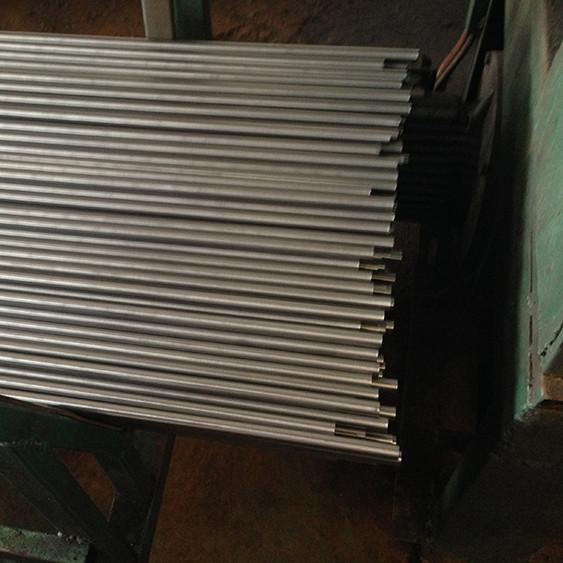 Tubo de aço padrão lubrificado laminado sem emenda hidráulico do tratamento de superfície EN10305 4