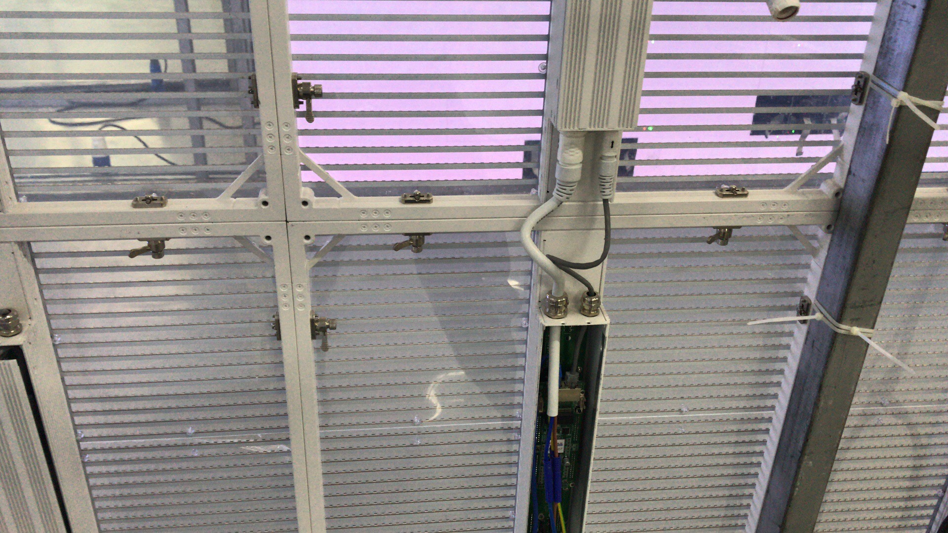 Храните на открытом воздухе занавес сетки Эпистар СМД1921 приведенный П10.42