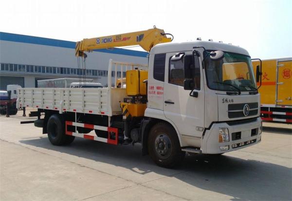 8 Ton - 10 Ton Mobile Crane Truck , Telescopic Crane Truck With 4 Section XCMG PALFINGER Crane
