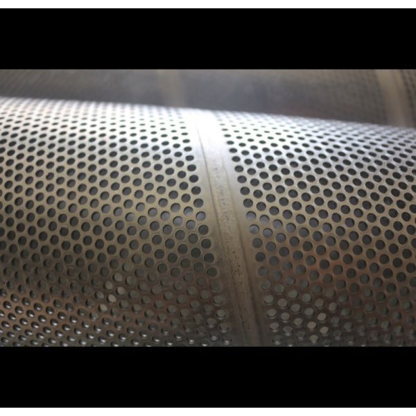 Surface Polished Perforated Metal Tube , 316L 409 Perforated Round Tubing