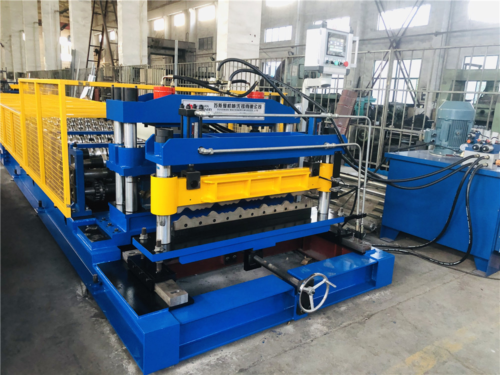 PLC 11.5kw покрасил стальную машину застекленную Ppgi кафельную