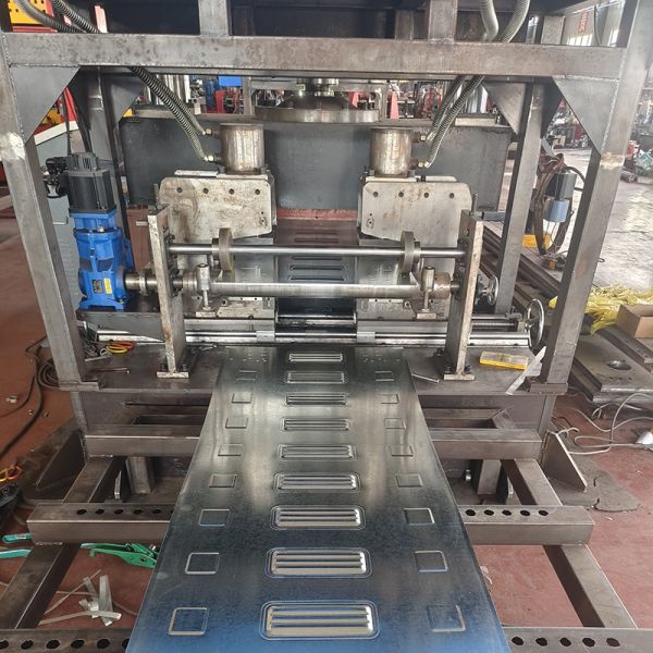 Cable Tray Wire Mesh Welding Machine High Efficiency Cable Tray Making Equipment