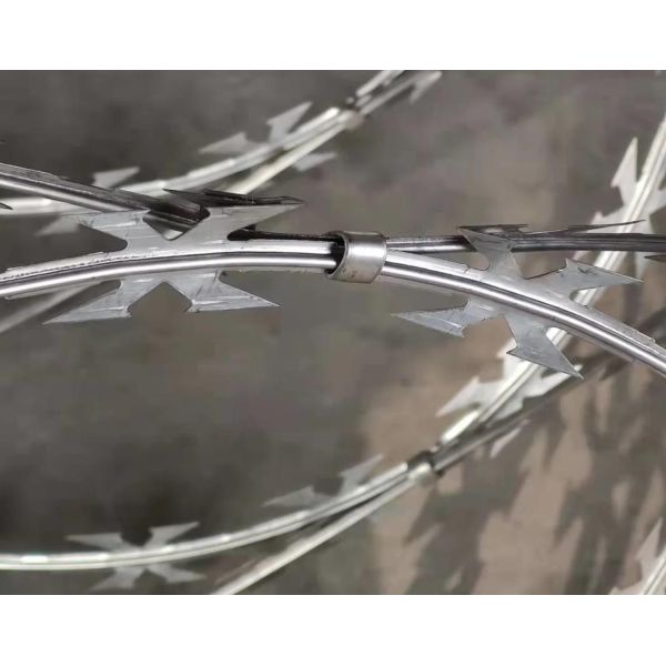 Hot Galvanized Flat Wrap Razor Wire Stainless Steel Bto22 For Farm