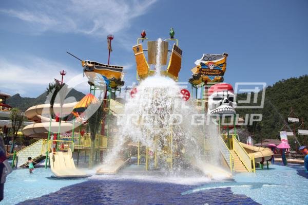 Safe Pirate Ship Medium Water Play Equipment Funny Slide Resort
