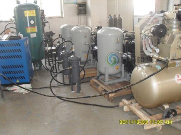 4 máquina de sopro da garrafa plástica automática da cavidade 500ml para o leite