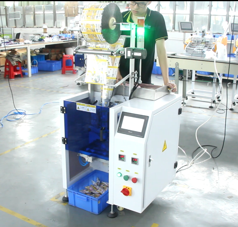 Semi Automatic Packing Mini Heat Bag Sachets  Plastic Nuts Hardware Packing Machine