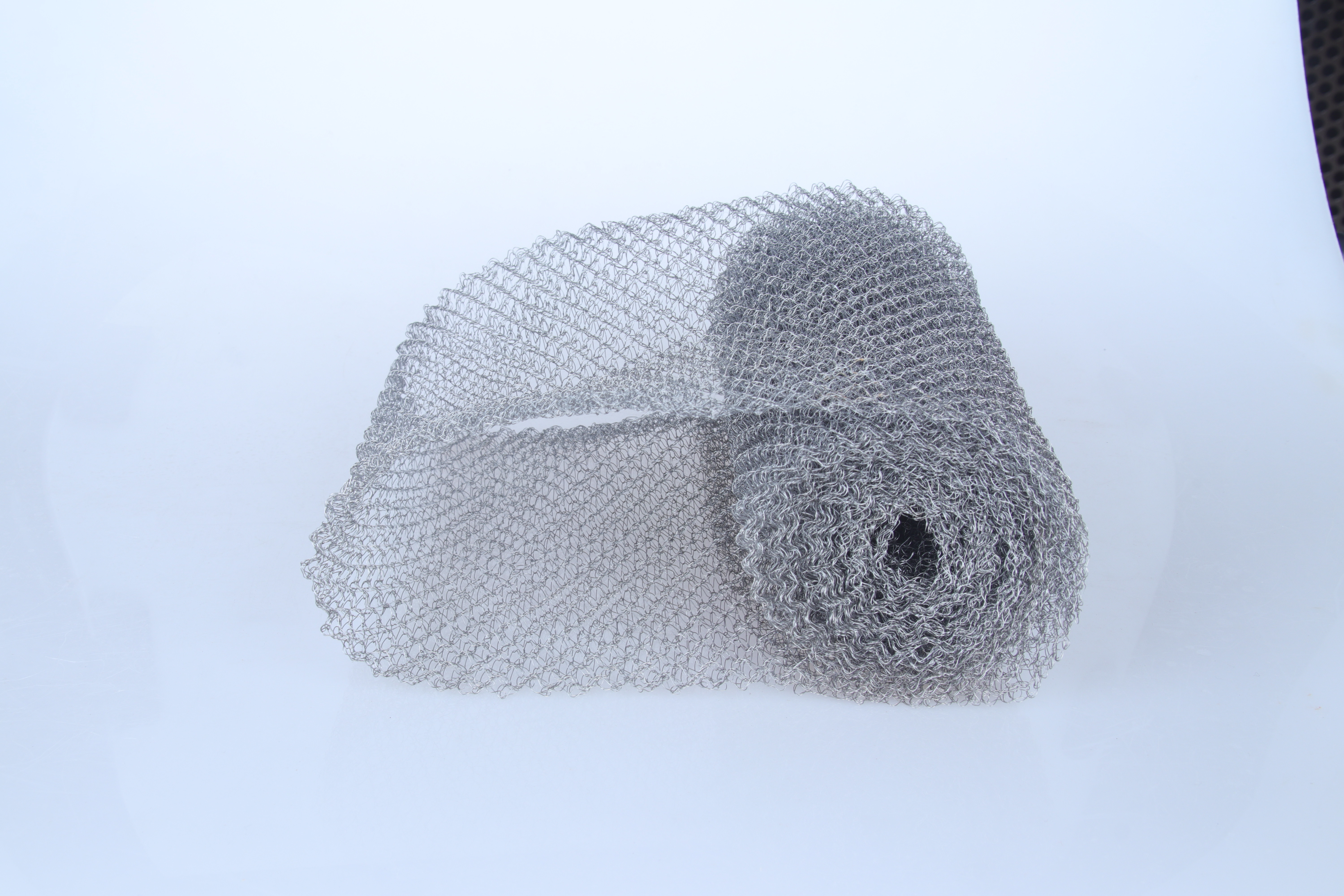 High Density Optional Knitted Wire Mesh Smooth Surface Finish