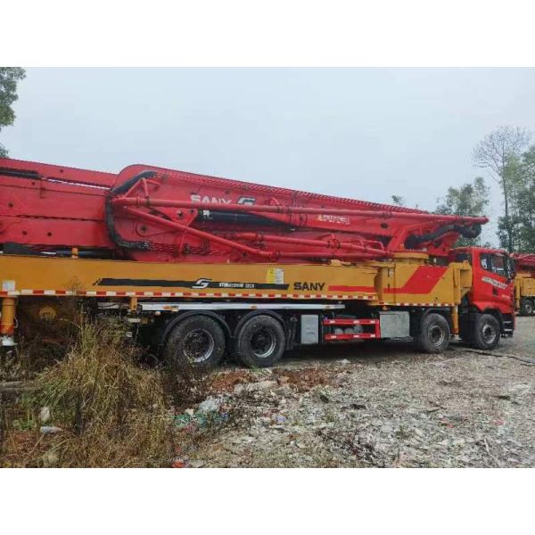 2022 camion de pompe à béton Sany 62 mètres à vendre, la pompe à béton la plus appropriée pour les immeubles de grande hauteur