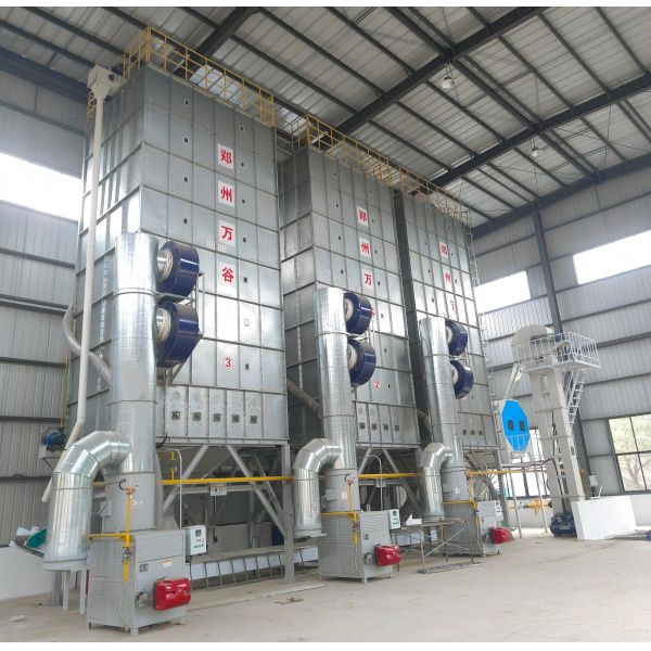 No more open-air drying Fresh wet grain goes straight into the dryer to avoid mildew from rainy weather and cut storage losses