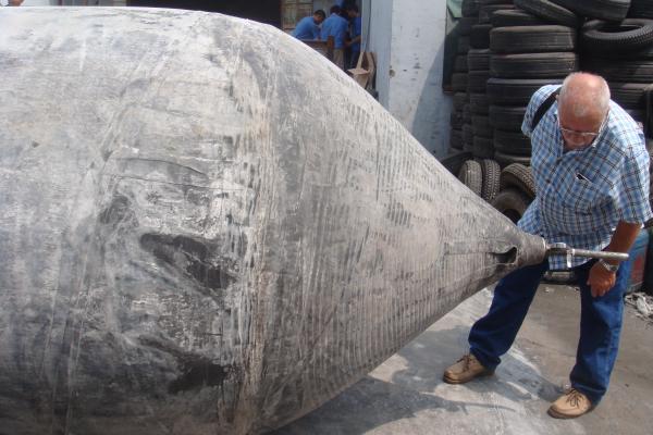Durable Anti Aging Floating Lifting Rubber Airbag 1.8*20 M 10 Layers