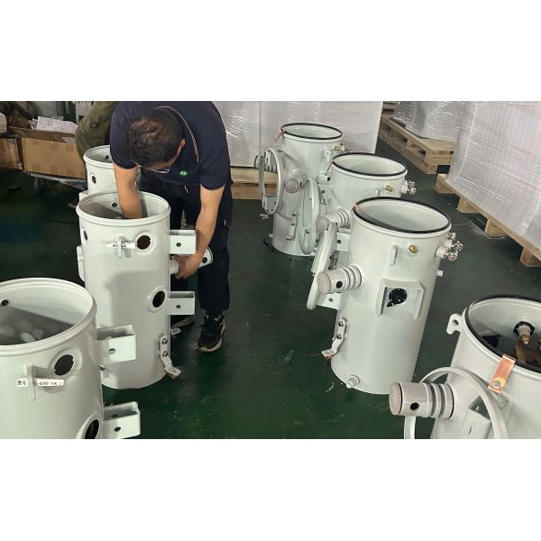 10kva Pole Mounted Transformer Oil Immersed 2400/4160grdy To 120/240V Power Pole Transformer