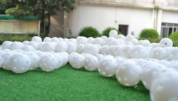 hollow practice golf ball ， hole hole plastic golf ball ， golf ball , golf balls ,  golf practice ball
