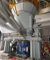 Moulin à rouleaux verticaux pour le broyage de calcaire pour la sécheresse du clinker de charbon de ciment Pet Coke