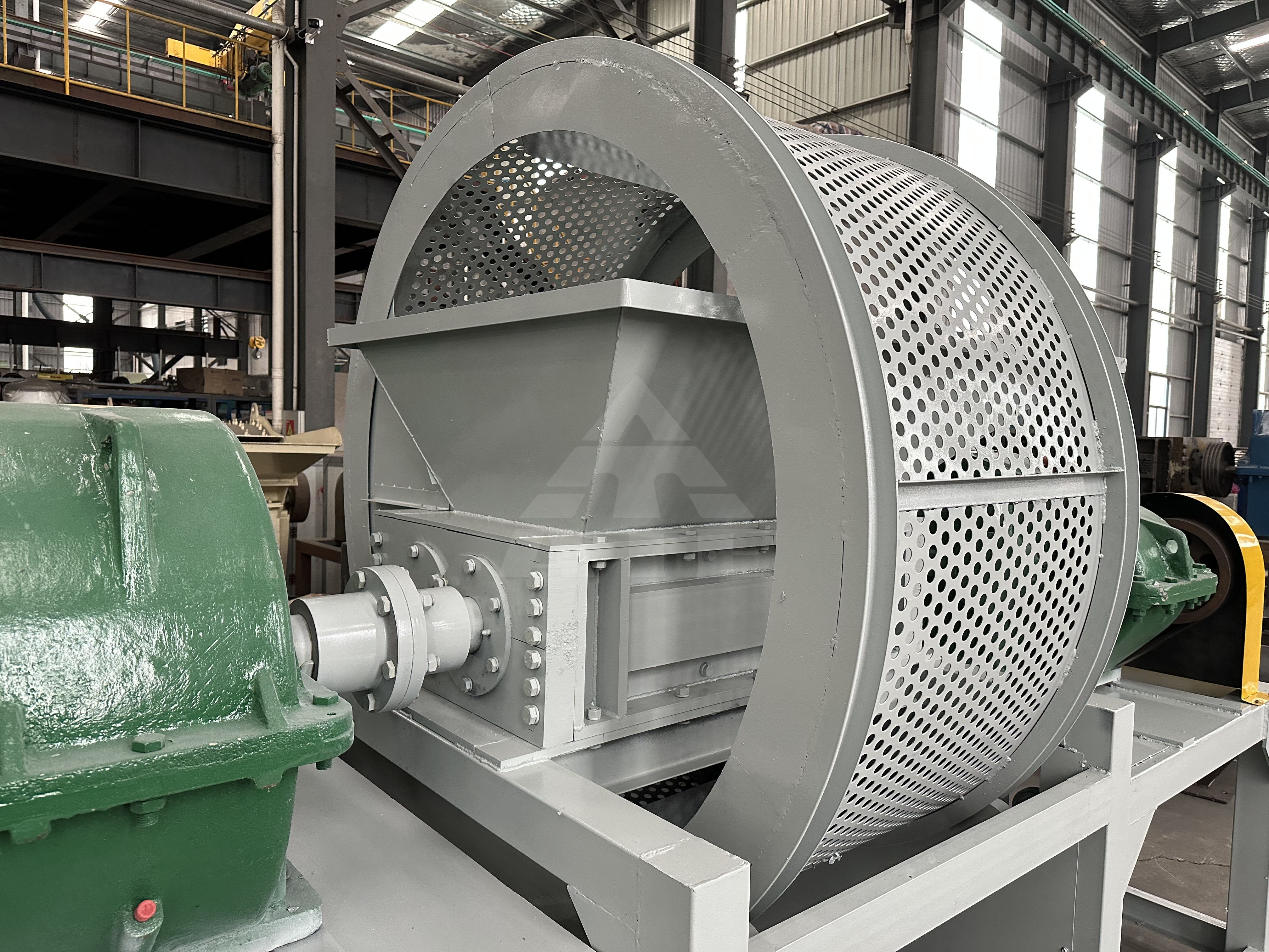5000 kg Weight Double Shaft Shredder for Tire Recycling Plant Customized Production