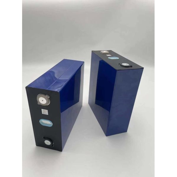 Gotion 340Ah 3.2V LiFePO4 Prismatic Battery with 4000 Cycles for Solar Energy Storage