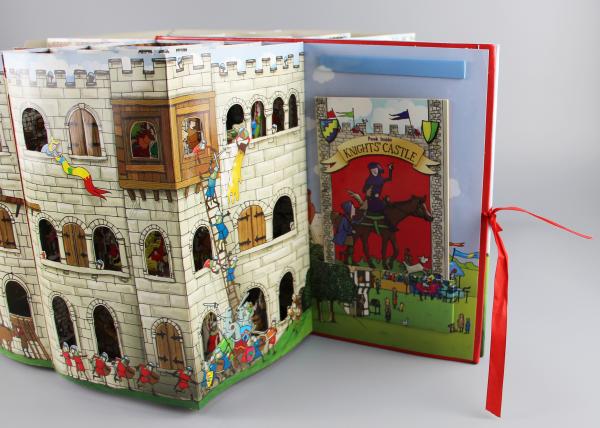 O revestimento lustroso estala acima livros para crianças, história feericamente elaborada estala registra acima