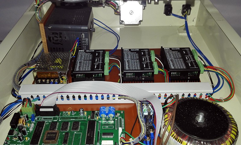 Маршрутизатор PCB стенда верхний автоматический с подгоняет робастные рамку и пылесос