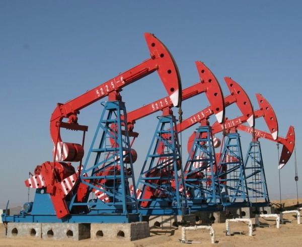 Conventional Beam Oilfield Pumping Units With Electric Motor