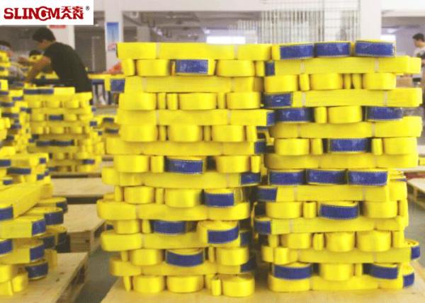 Amarelo ASMEB30.9 do estilingue liso do Webbing de 2 polegadas tenacidade alta para bens pesados