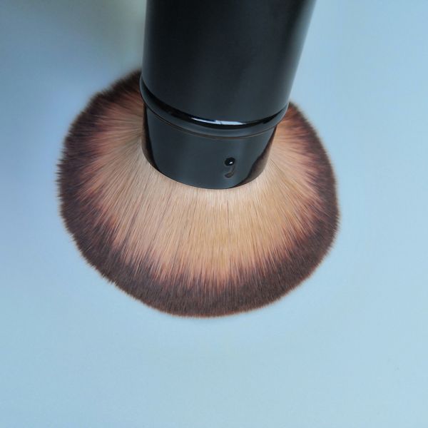 Classic Cosmetic Makeup Brush Set for full face makeup include Retractable Brush