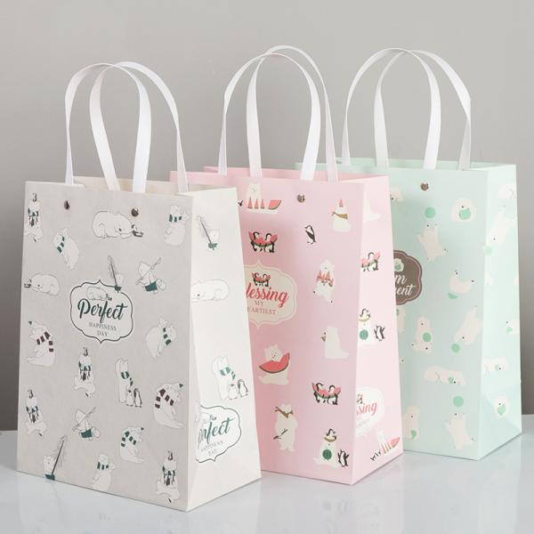 Bolsa de ropa de dibujos animados Bolsa de regalo de embalaje Bolsa de compras Bolsa de toque Bolsa de regalo personalizada de cuero de vaca blanco Bolsa de papel