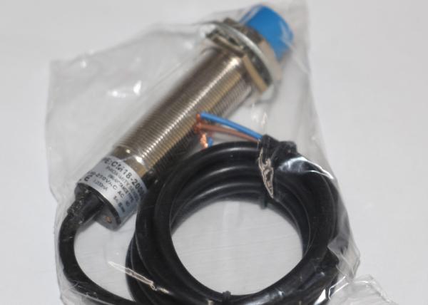 CM18 ABS Resin Detection Capacitive Type Proximity Sensor IP54 Non - Flush