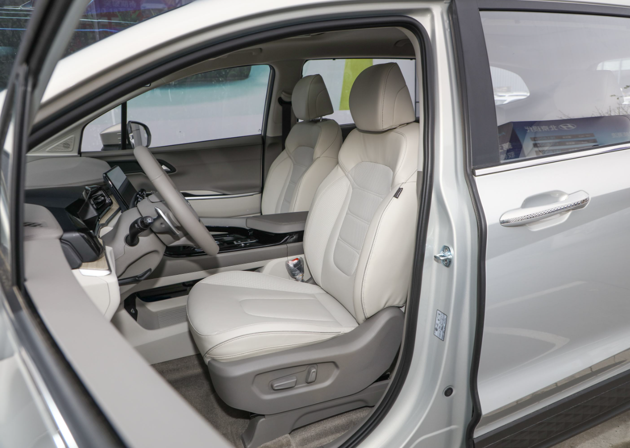 Макс. 173,6 кВт Hyundai Custo 2021 380TGDi Роскошная версия DLX Большой среднеразмерный MPV