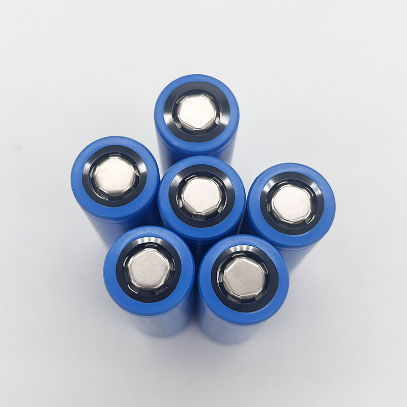 18650 Lithium Ion Battery Cell 1500mAh 30A Discharge Solid State Rechargeable Battery