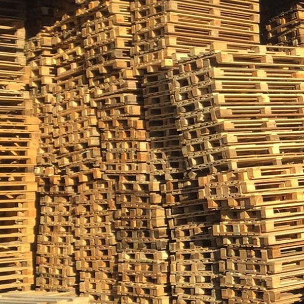 Двойная главная опилк повторно используя деревянную машину ног паллета