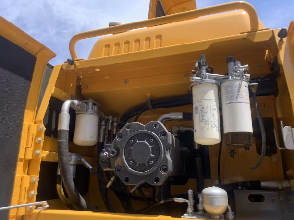 Excavadora Volvo EC220D 198kW 265hp