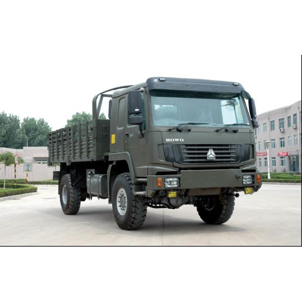 sinotruk howo 4x4 cargo trucks / lorry  for sale