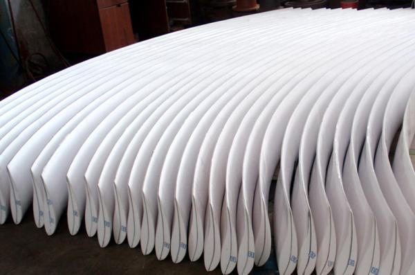 Hand Lay Up Technology FRP Wind Turbine Blades for Sustainable and Durable Energy Production