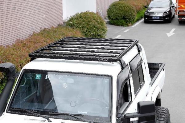 Universal Crossbar Car Roof Racks for Toyota LC79 Land Cruiser AL6063 SS304 Material